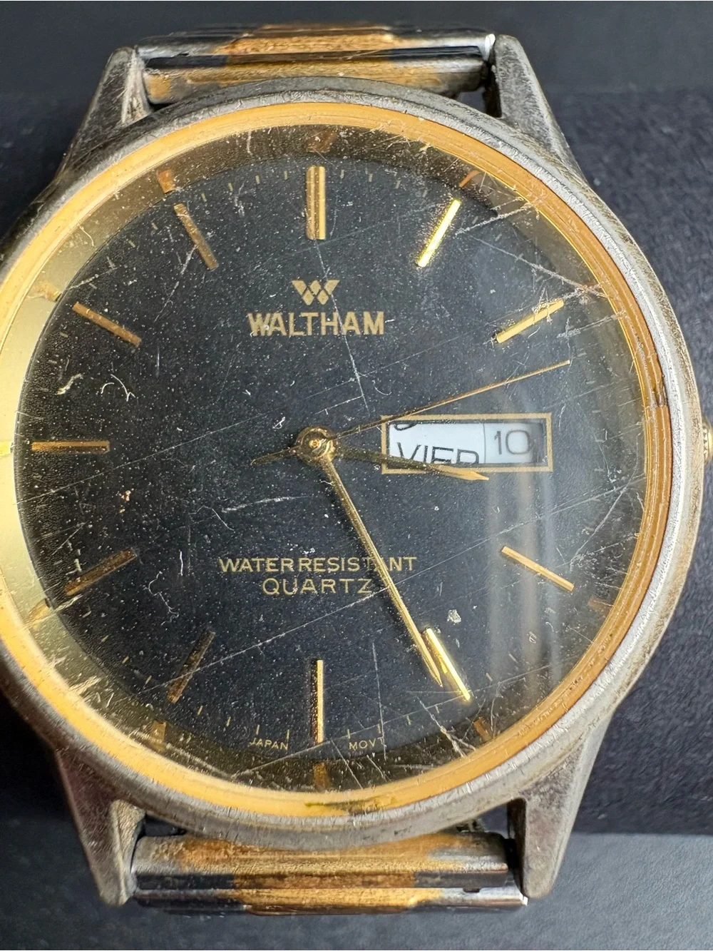Waltham Two-Tone Men's Watch - Black Dial, Gold Accents